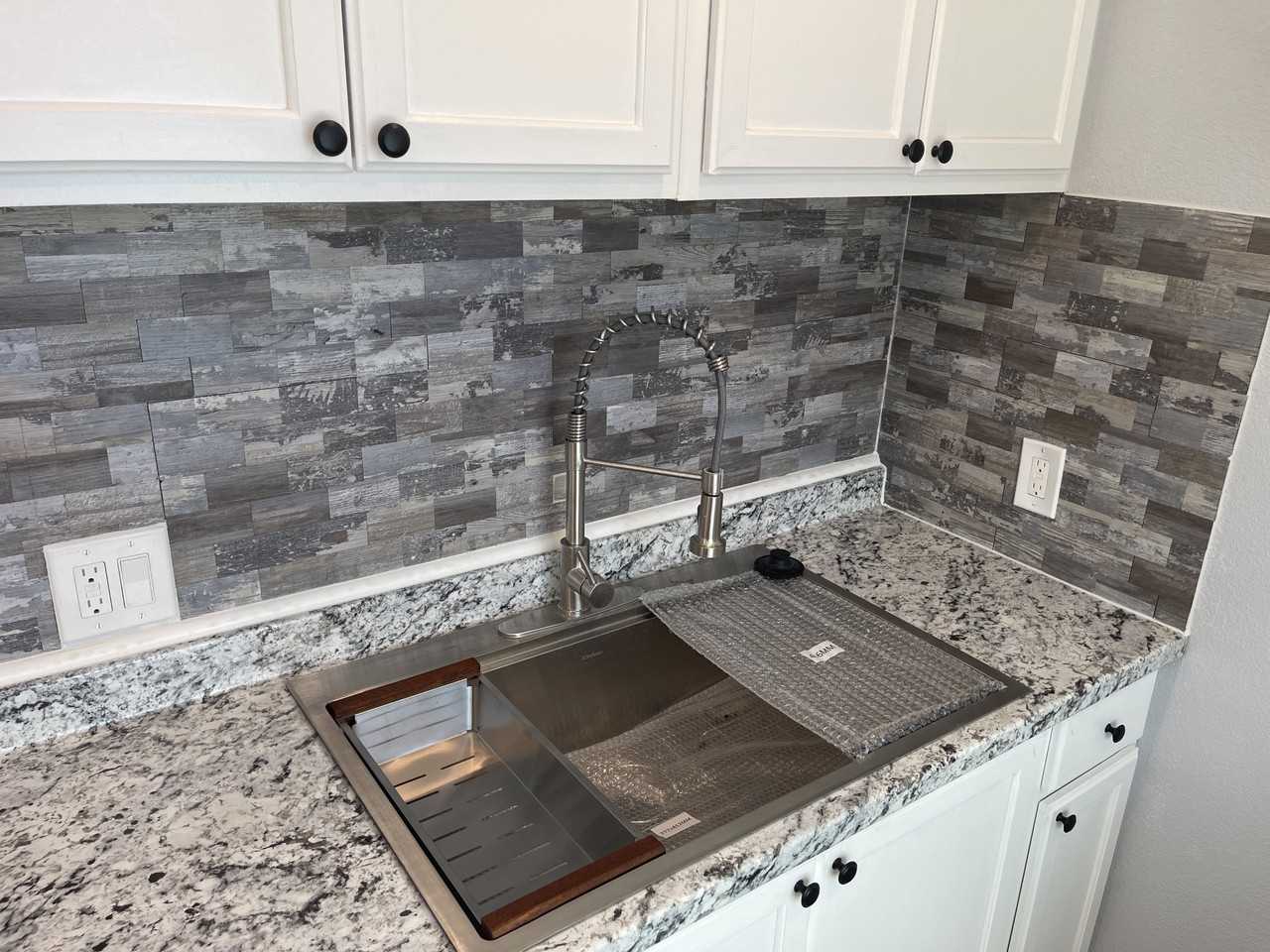 2529 Crommelin Ave #NA - Photo 3 of 19