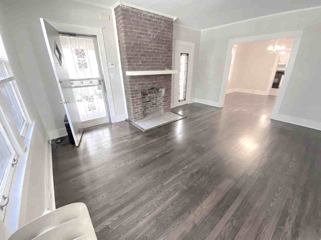 1263 Agnes Pl #NA - Photo 2 of 30