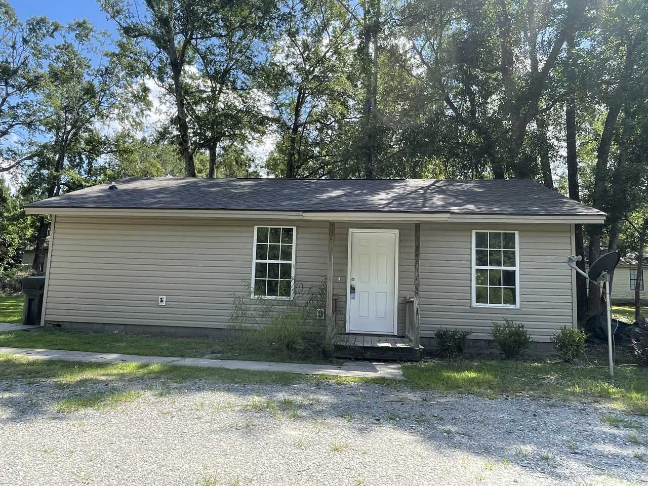 102 Dylan Dr #NA - Photo 2 of 8