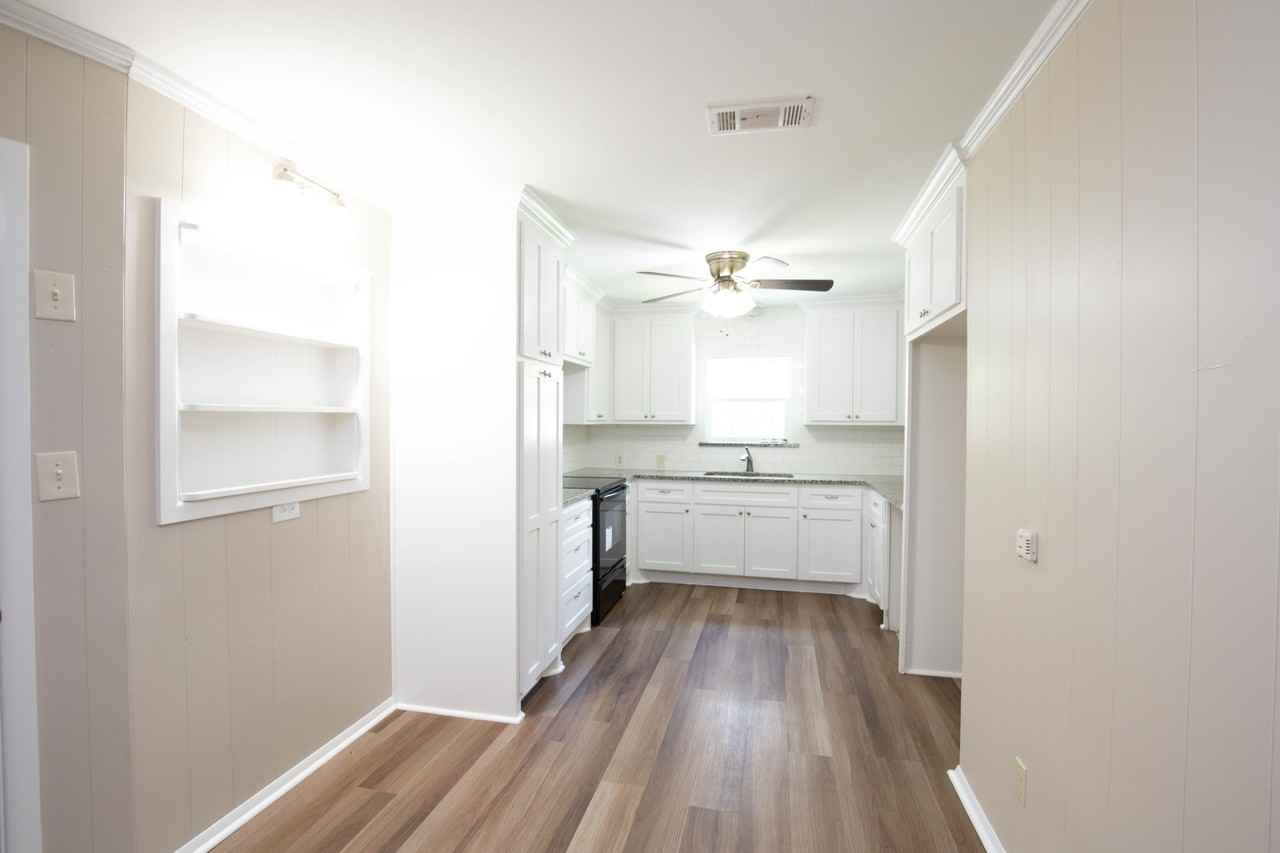 8805 Woodway Dr #NA - Photo 3 of 17