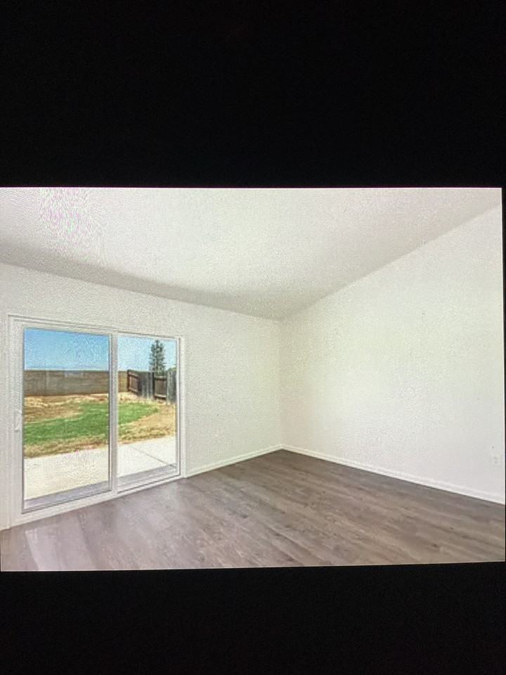 11657 Queensborough St #NA - Photo 2 of 10