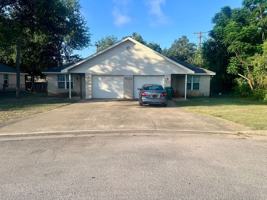 featured image of 1402 Pima Trl