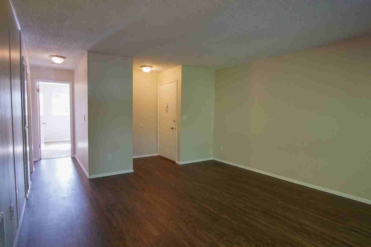 1545 Se Stark St - Photo 3 of 13