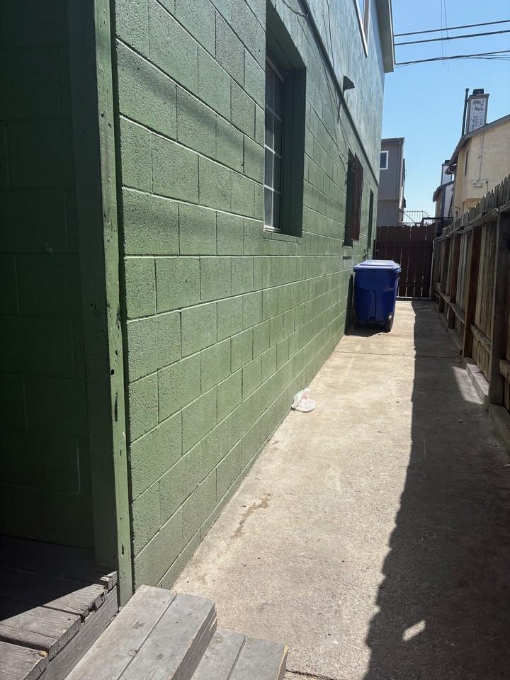 4339 50th St #A - Photo 4 of 9