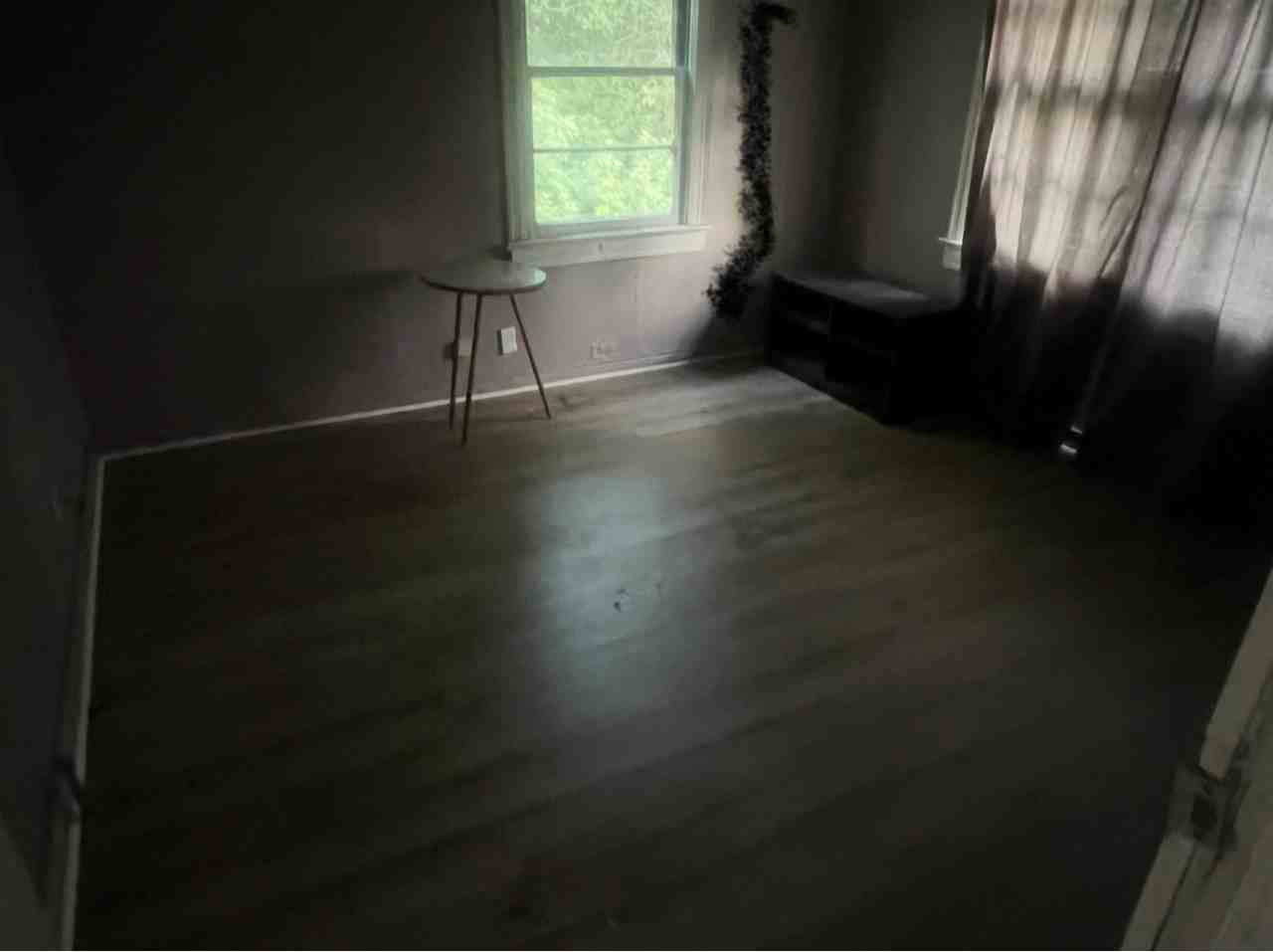 1137 W 7th St #NA - Photo 2 of 6