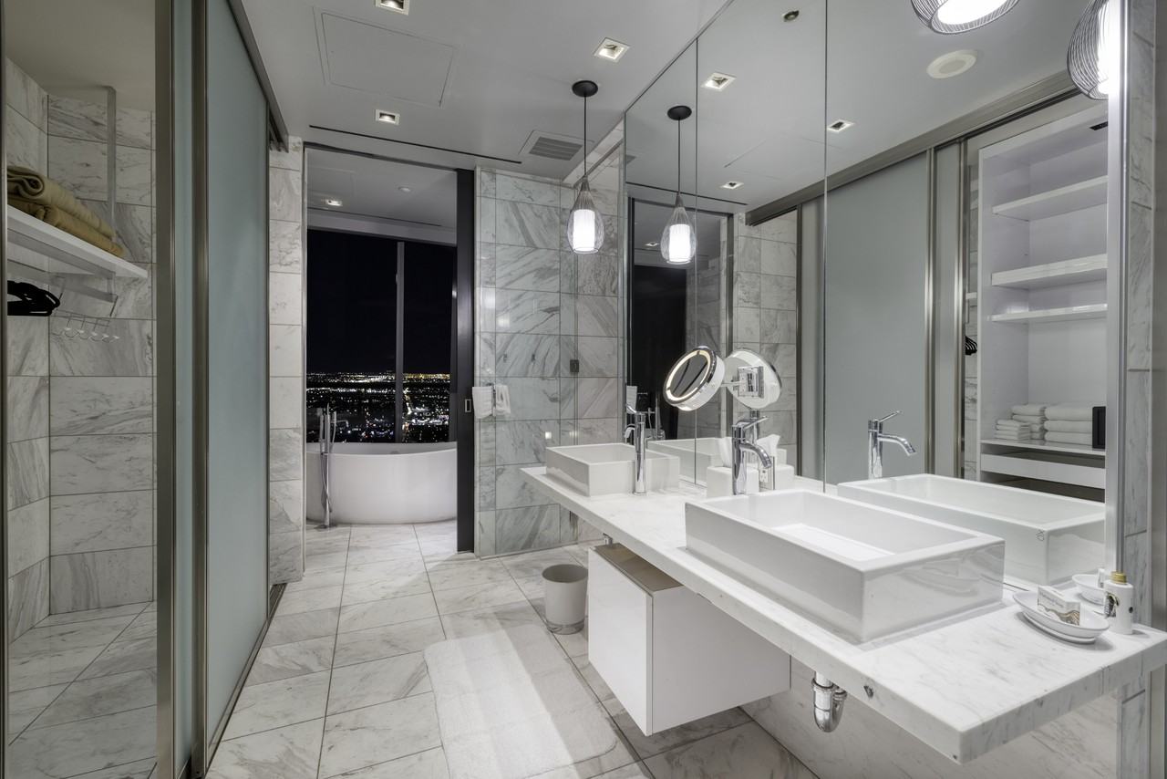 4381 West Flamingo Road #55302