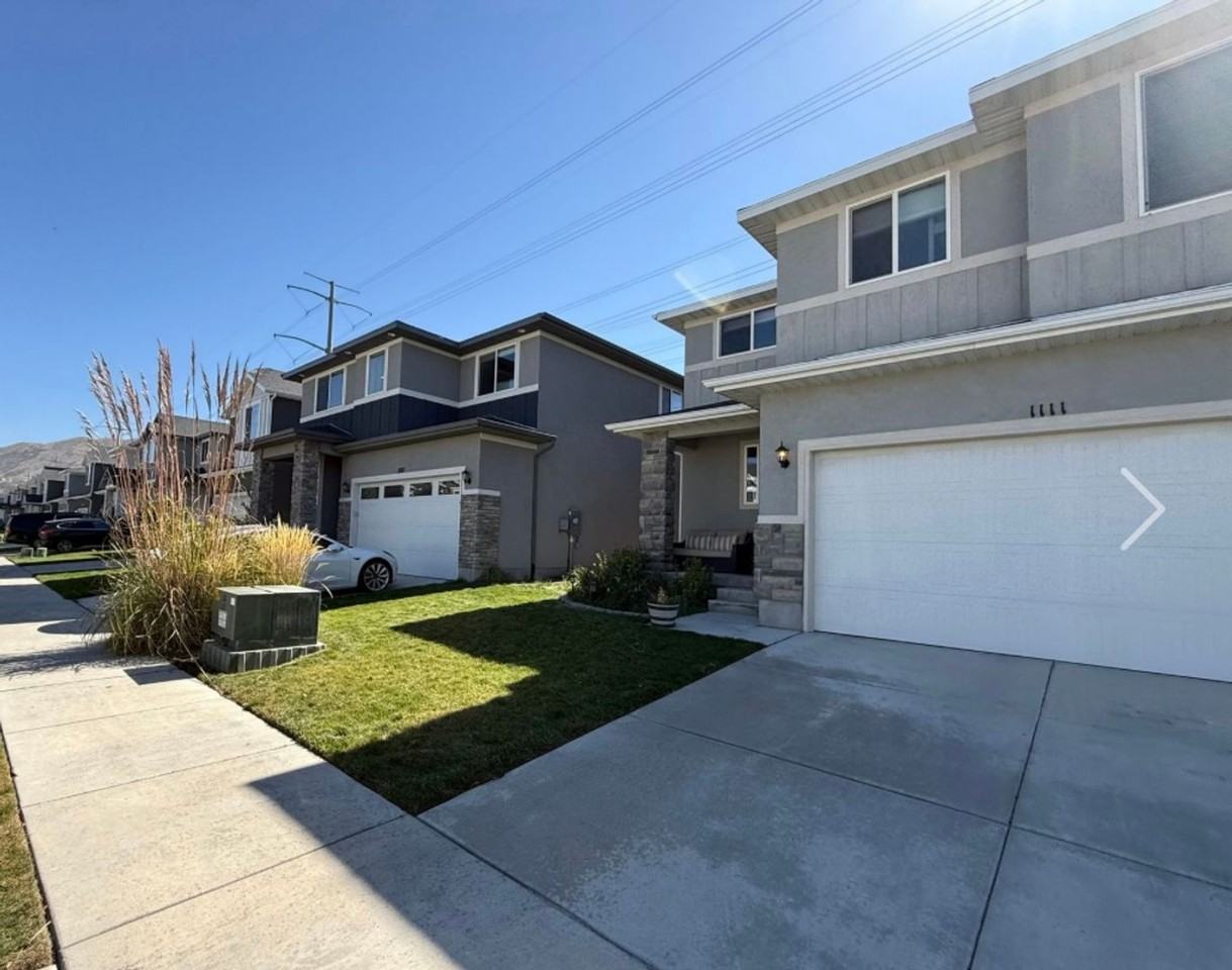 1111 W Coyote Gulch Way - Photo 4 of 14