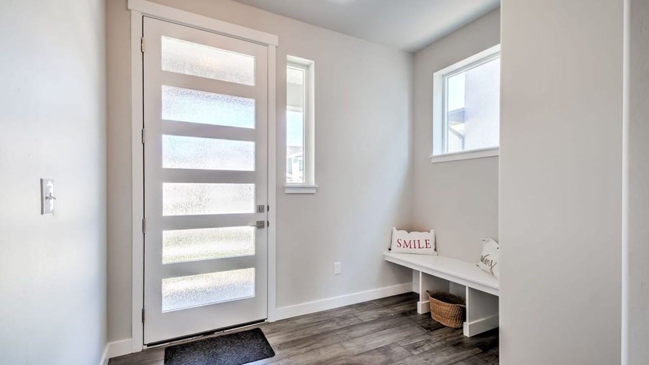1111 W Coyote Gulch Way - Photo 5 of 14