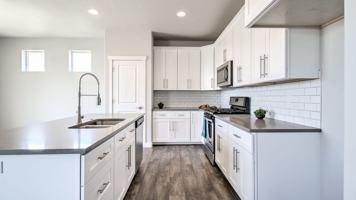 featured image of 1111 W Coyote Gulch Way