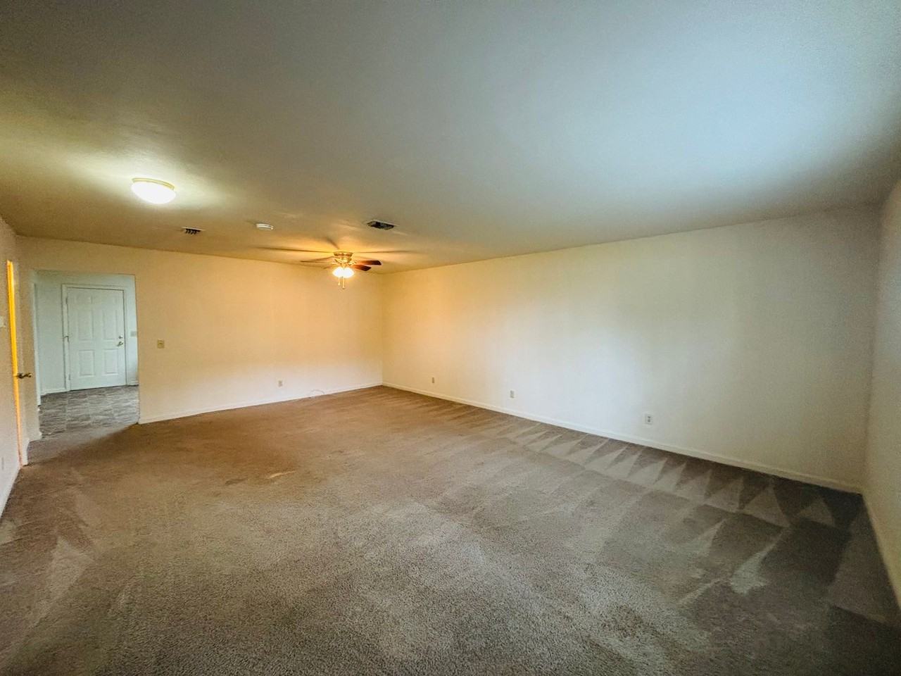 208 Pheasant Run Dr - Photo 6 of 19