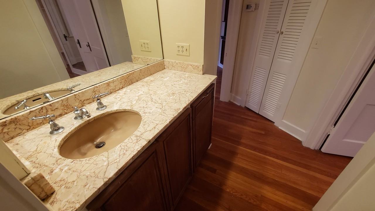 2402 S Hughes St - Photo 6 of 14