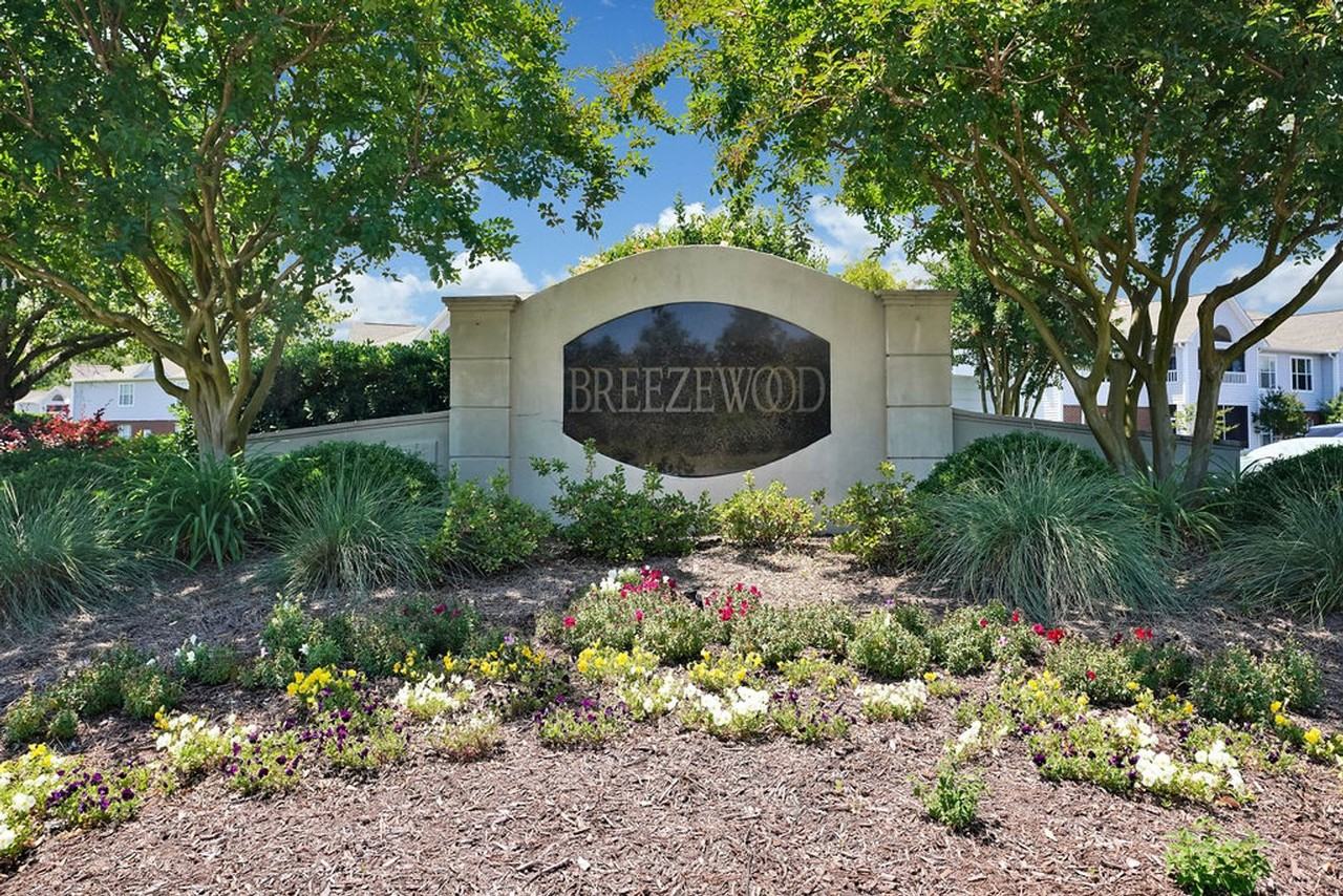 4162 Breezewood Dr #101 - Photo 3 of 16