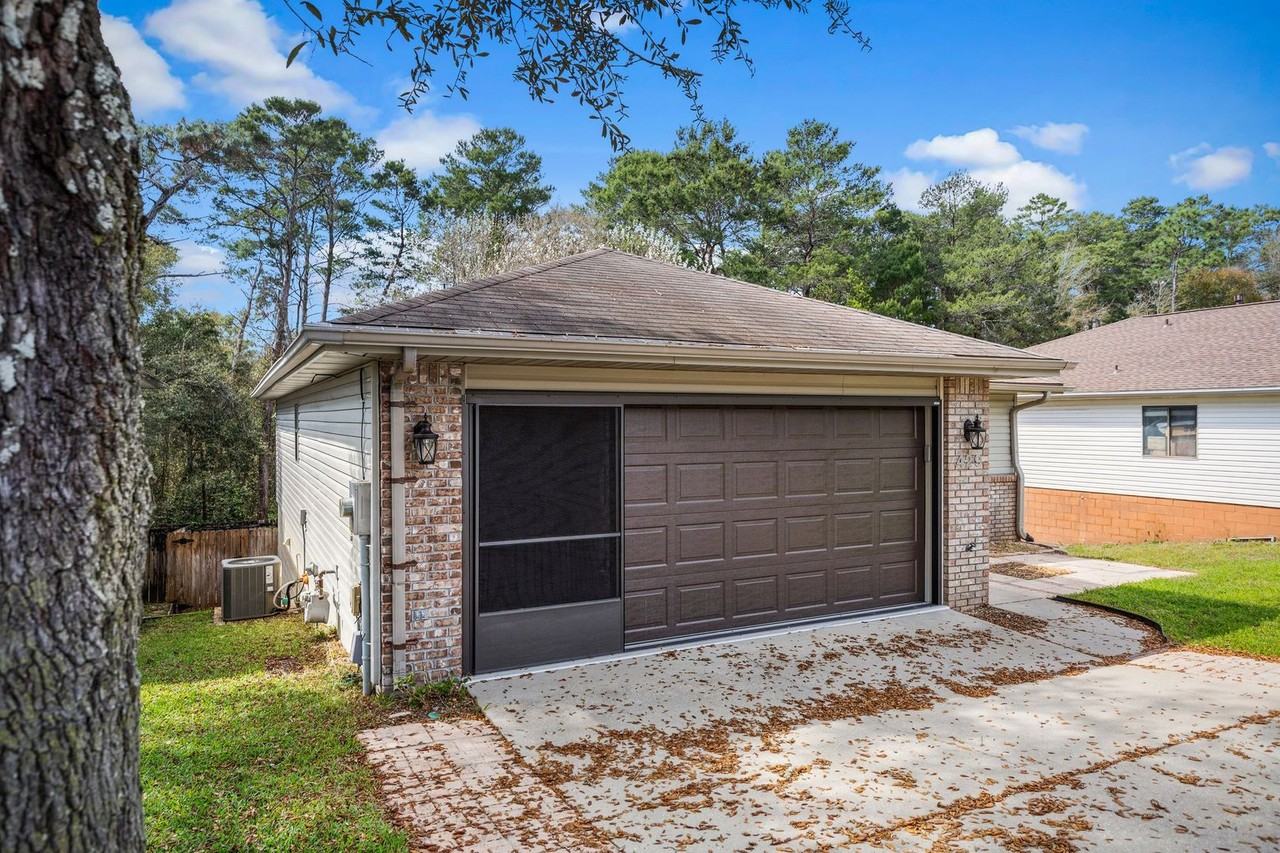 429 Springwood Way - Photo 3 of 24