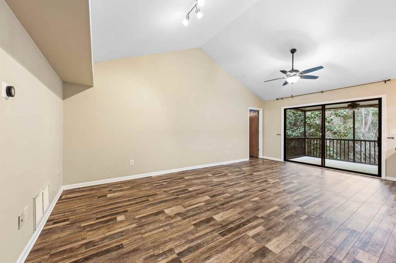 429 Springwood Way - Photo 5 of 24