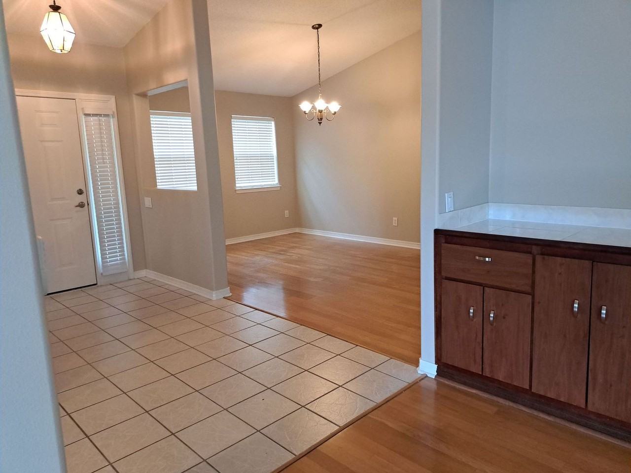 3413 Jasmine Trace Ln - Photo 7 of 45