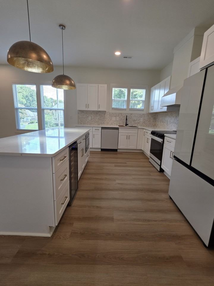 1120 Allen St #NA - Photo 2 of 29