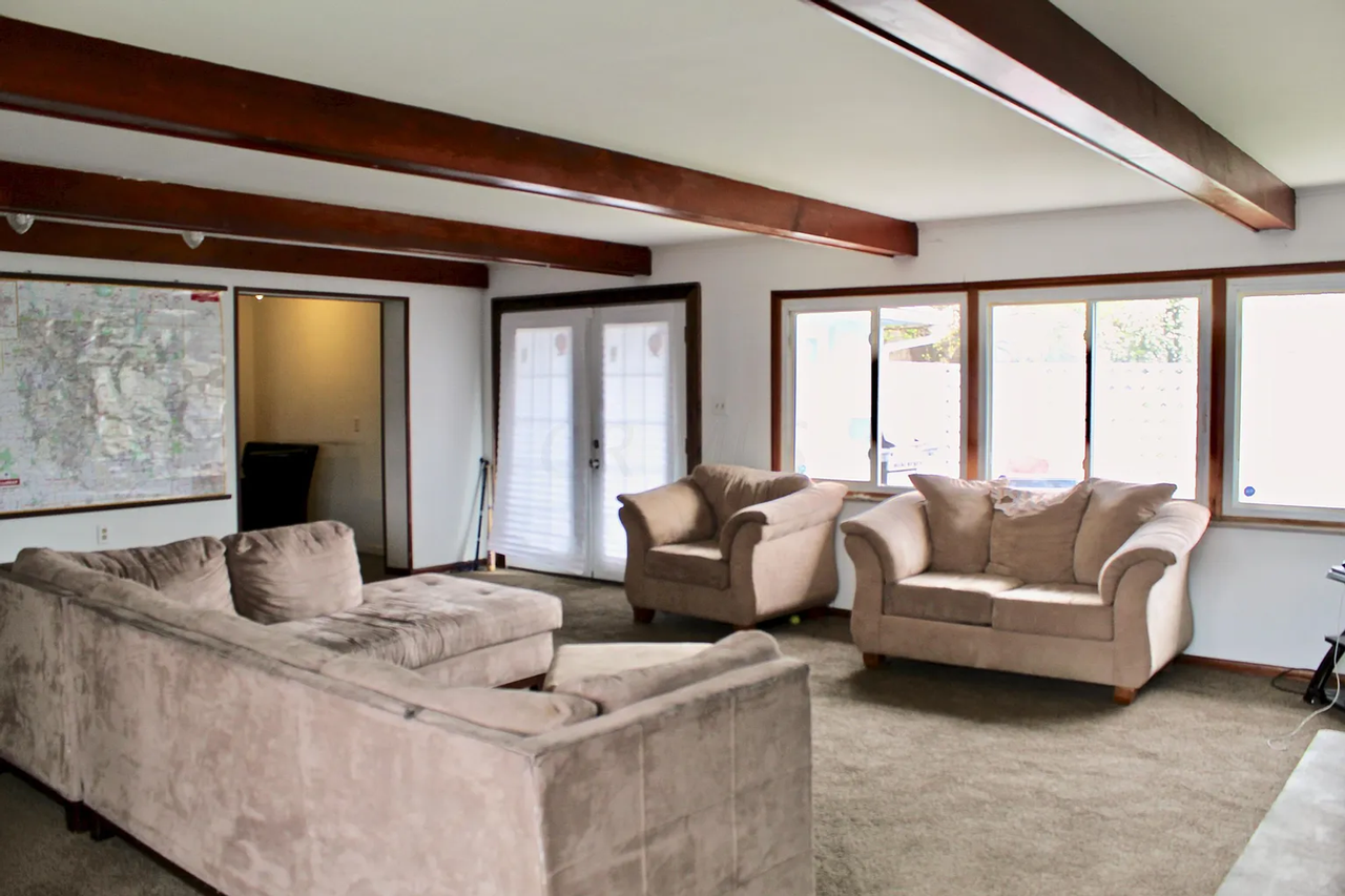 1559 Frebis Ave - Photo 5 of 12