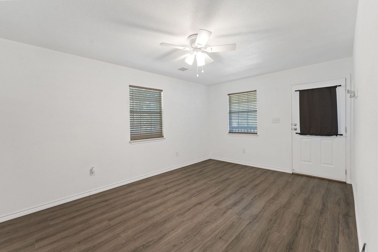 7659 Double Bridge Rd - Photo 6 of 26