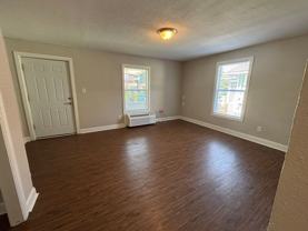 829 W Pershing St - Photo 1 of 1