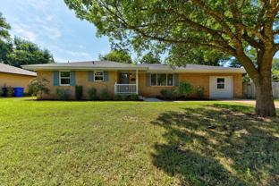 1510 Melrose Dr - Photo 1 of 1