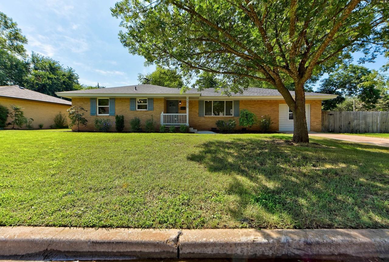 1510 Melrose Dr - Photo 7 of 44