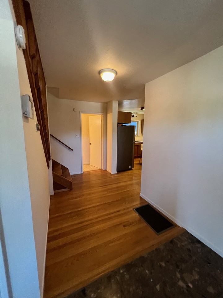 1532 Magnolia St #NA - Photo 3 of 14