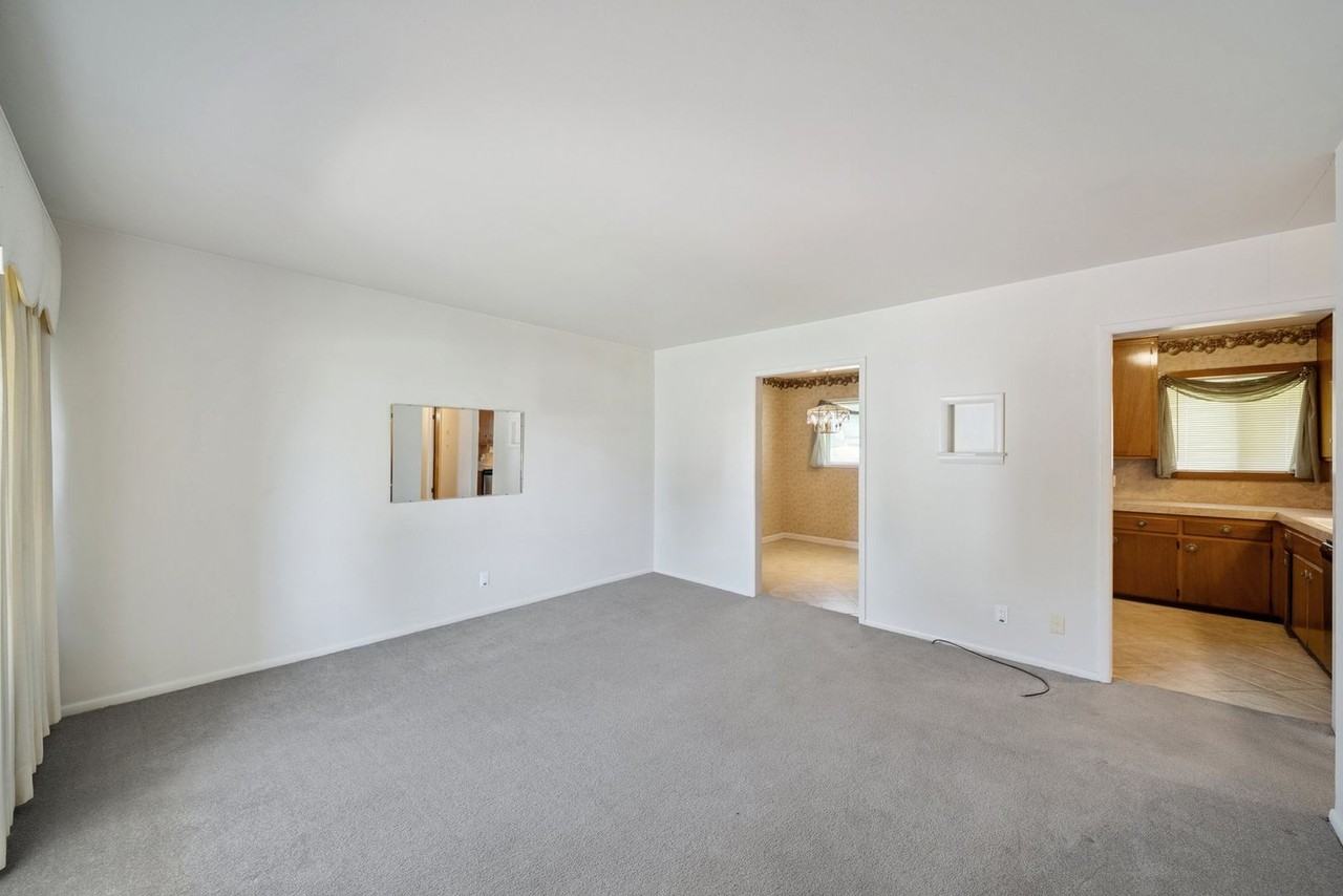 113 N 44th West Ave - Photo 2 of 15