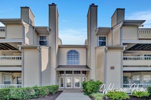 featured image of 302 Trinity Ct #8
