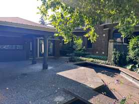 1011 S 9th St - Photo 1 of 1