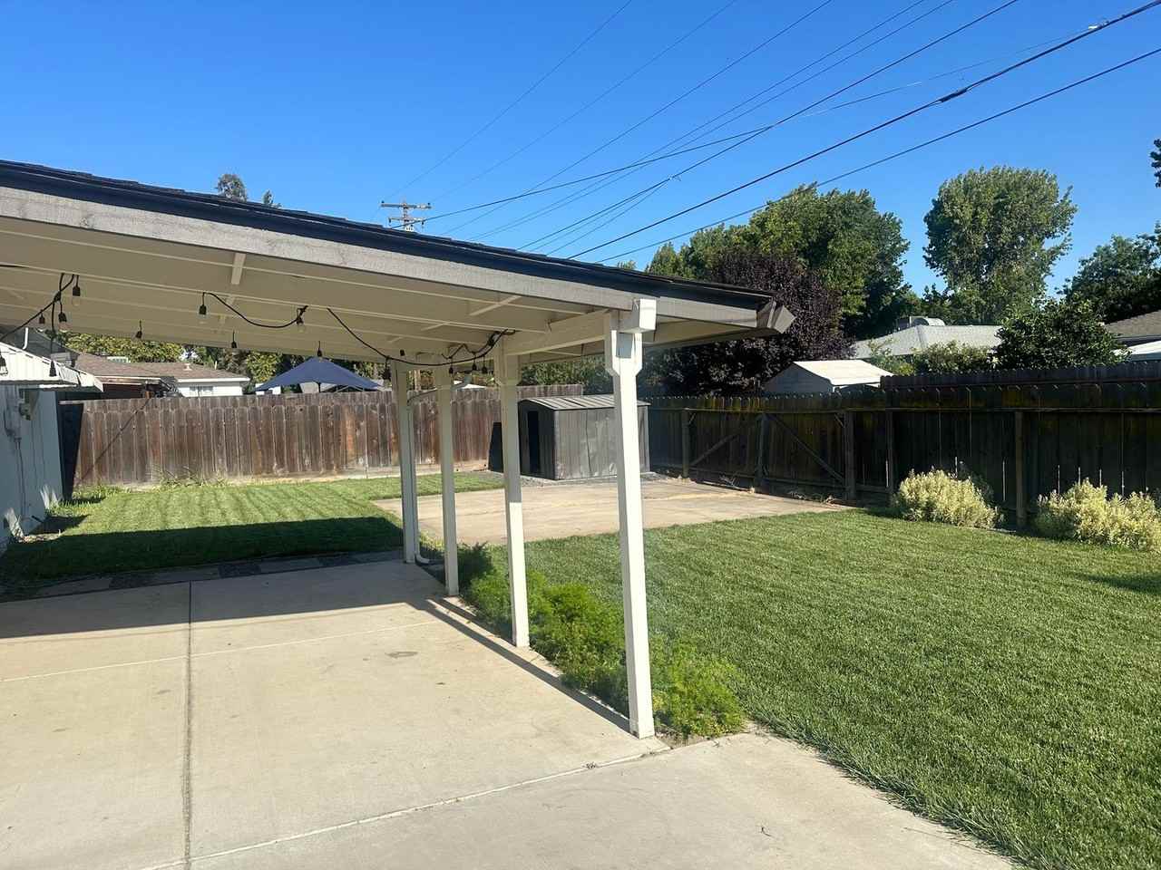 1418 Suzanne Ave - Photo 3 of 4