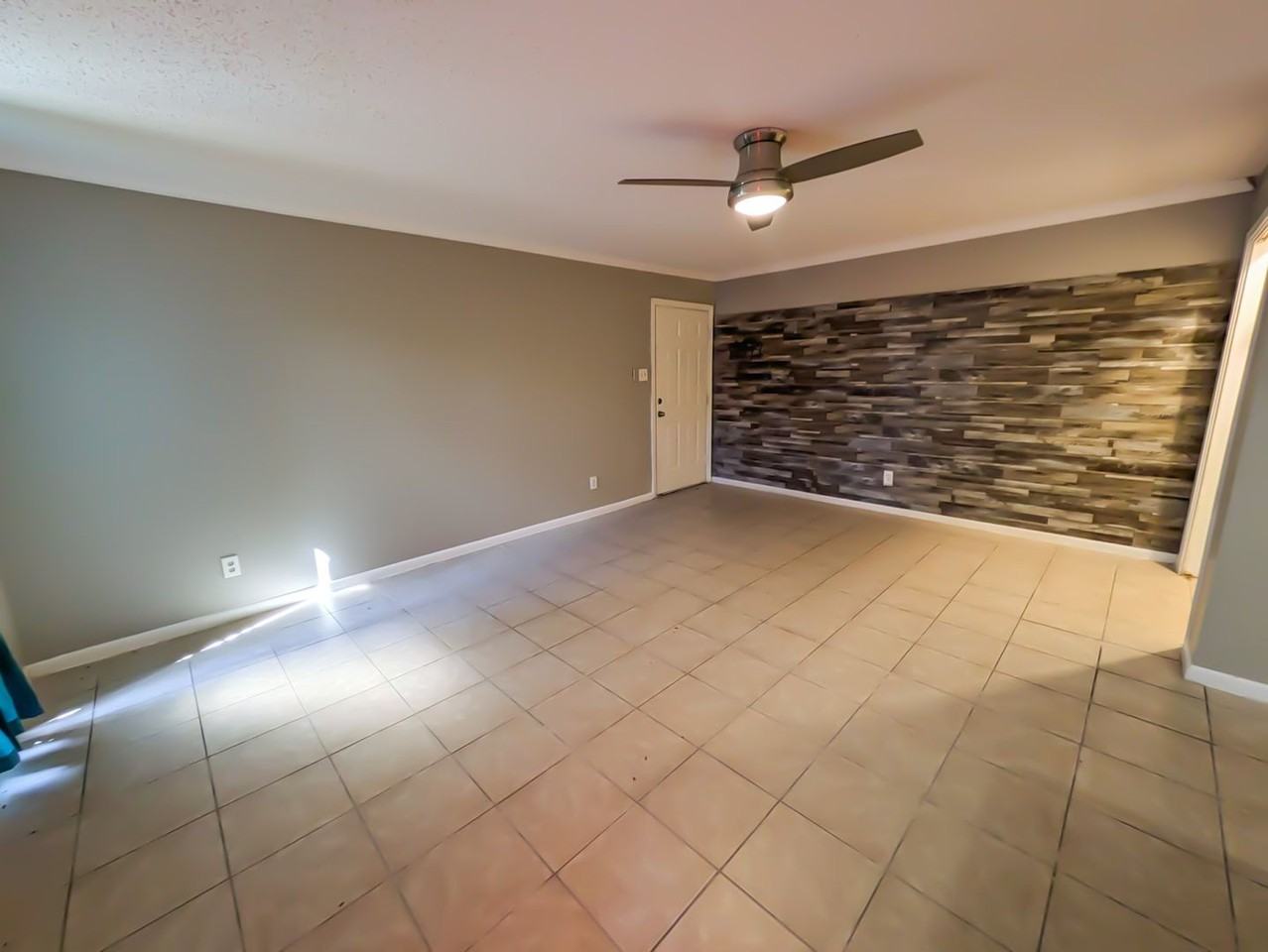 6165 Coolidge St - Photo 2 of 10
