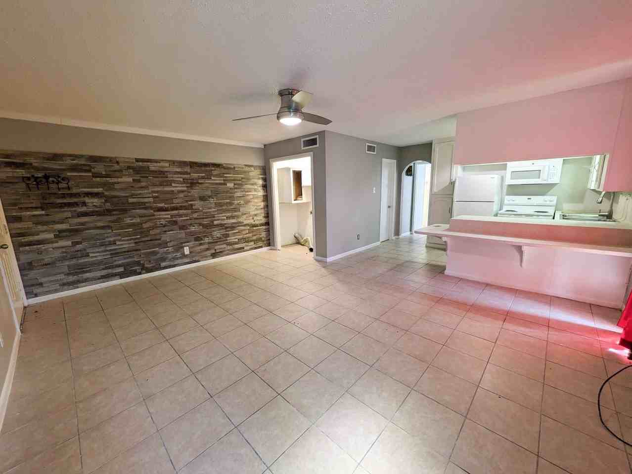 6165 Coolidge St - Photo 3 of 10