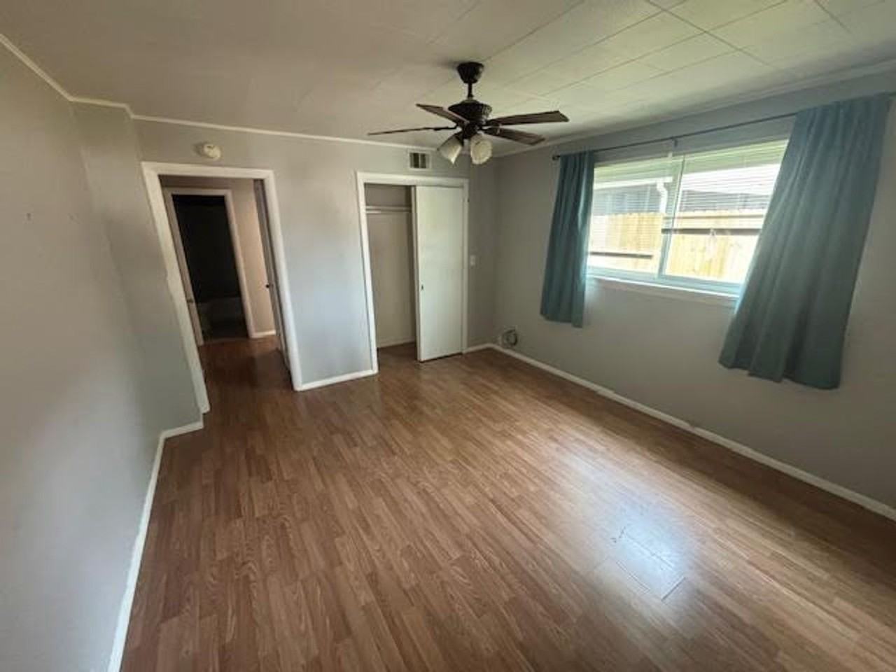 307 Spencer St - Photo 6 of 9