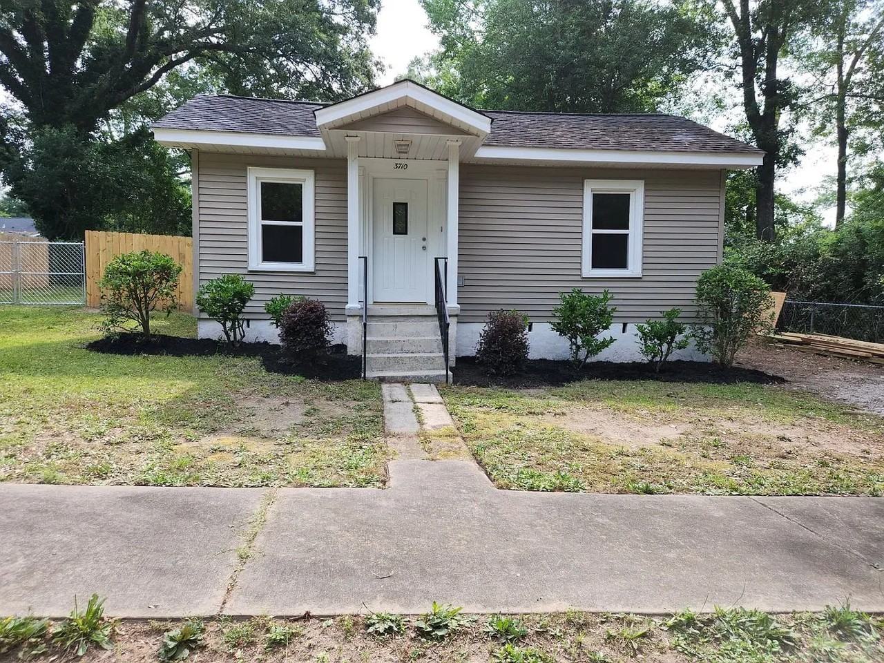 3710 Margrave Rd - Photo 2 of 10