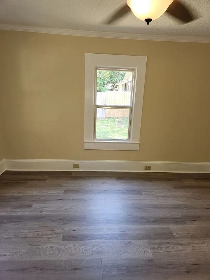3710 Margrave Rd - Photo 5 of 10