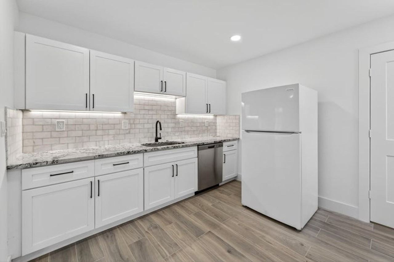326 191st Street - Photo 2 of 20