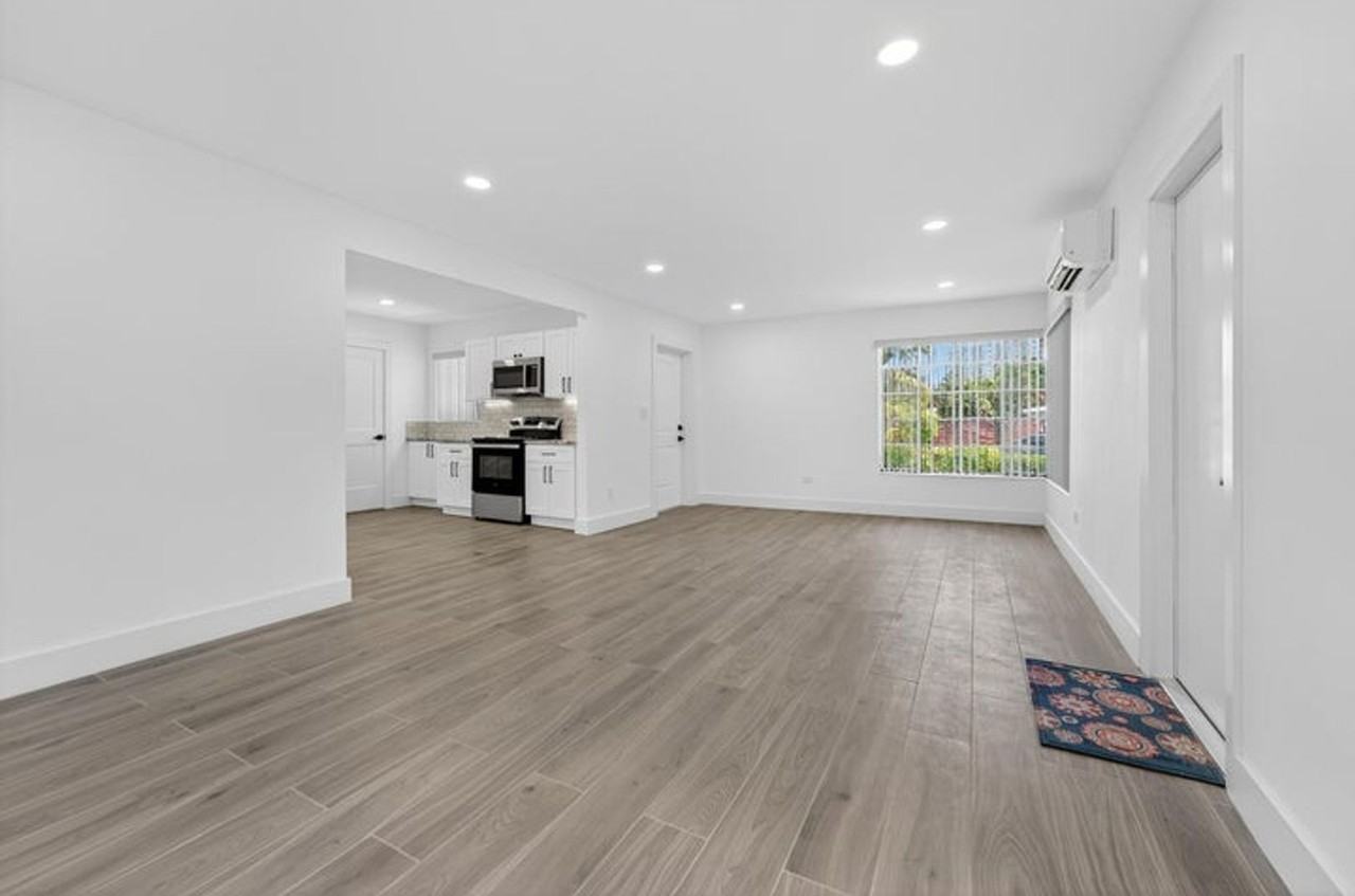326 191st Street - Photo 3 of 20
