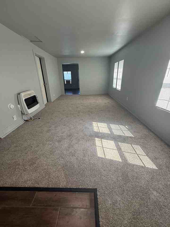 1807 Elm St - Photo 2 of 9