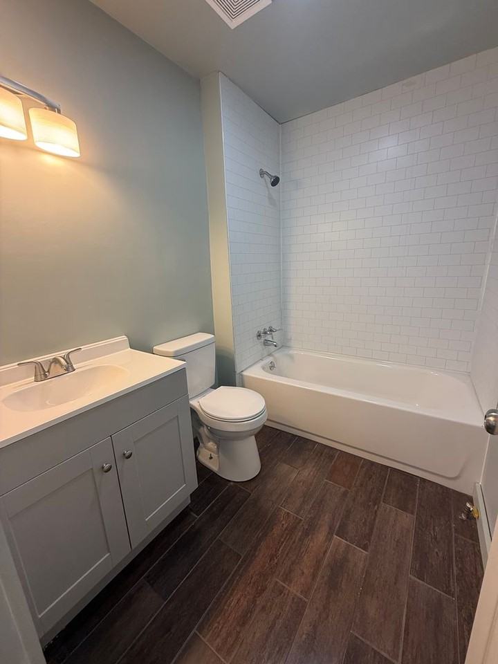 1807 Elm St - Photo 6 of 9