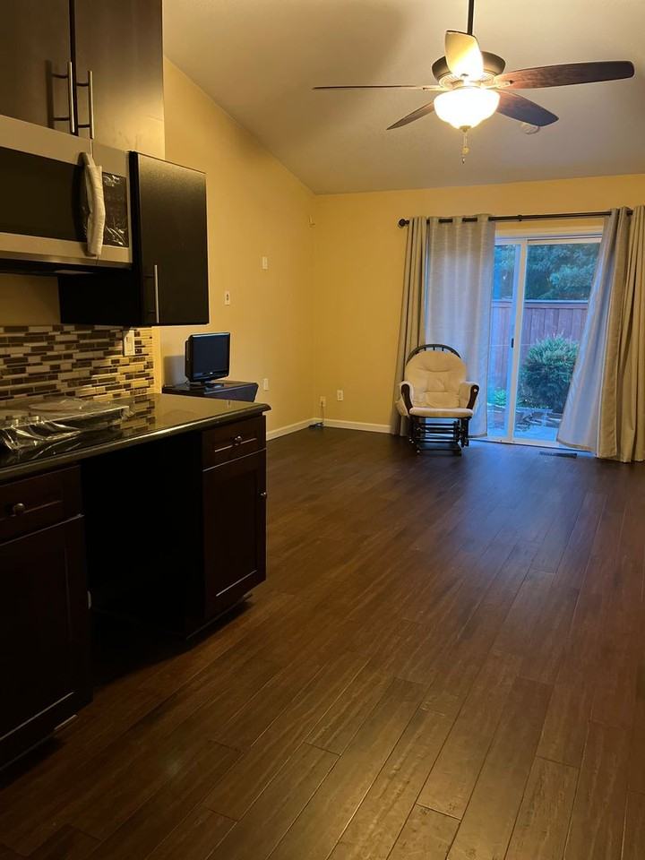 433 Ne 49th Ave - Photo 3 of 17