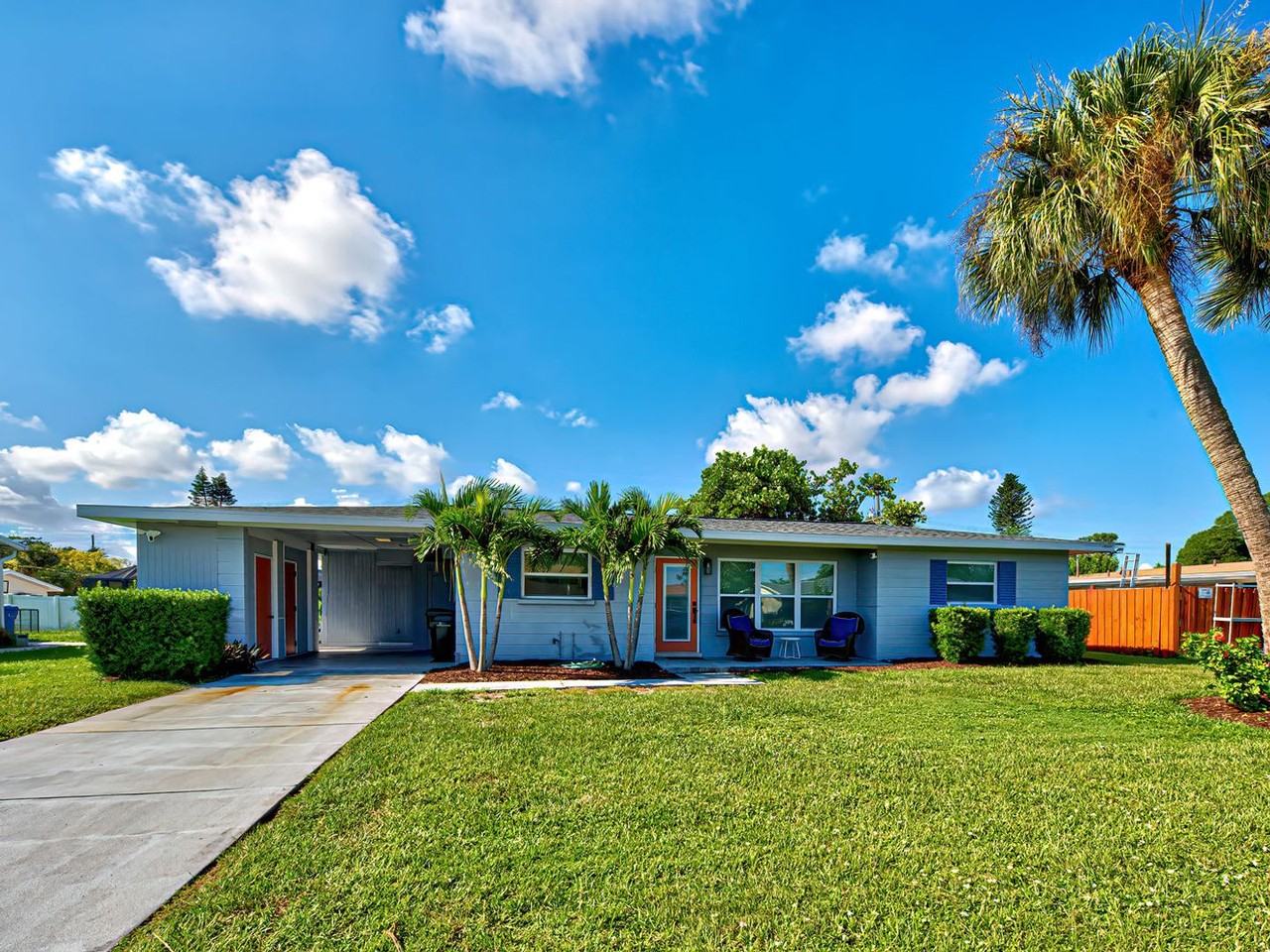 220 Glen Oak Rd - Photo 3 of 49