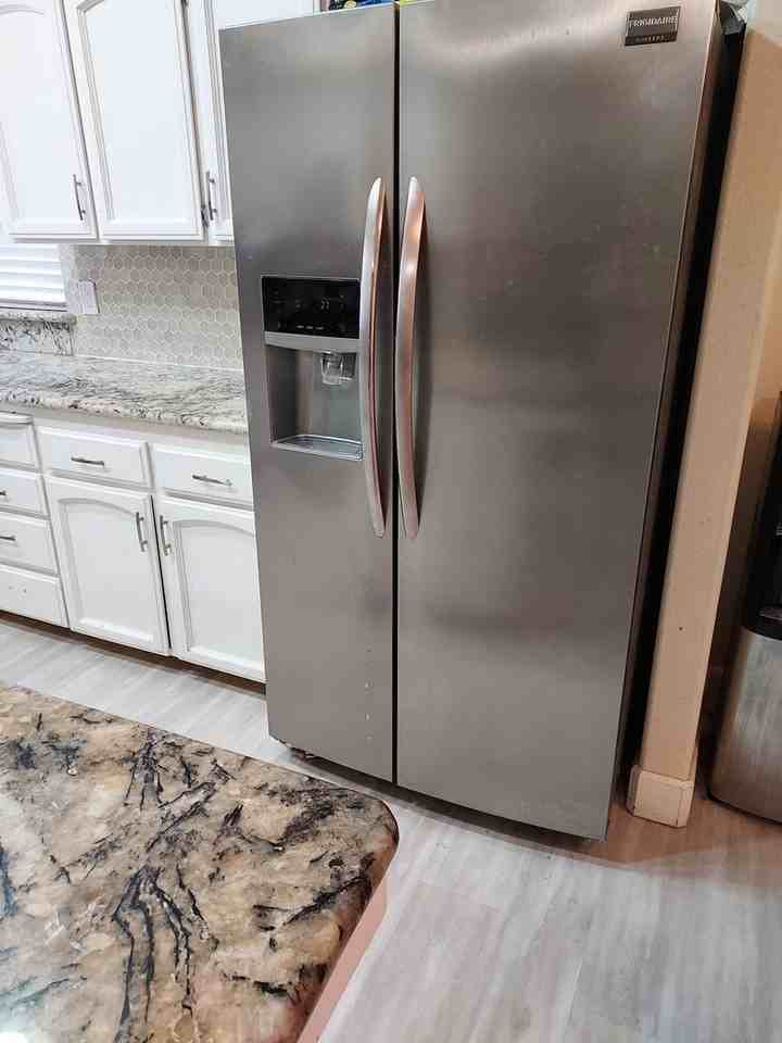 725 Naples St - Photo 3 of 26