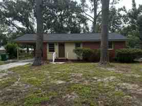 825 Woodlawn Dr - Photo 1 of 1