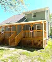 featured image of 210 Rhodes St