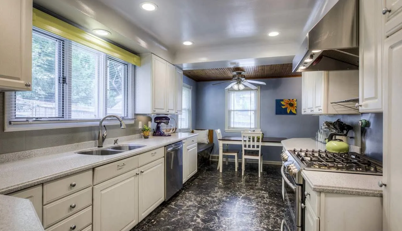 1504 N 60th St - Photo 5 of 21