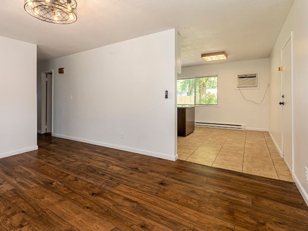 704 N 27th St - Photo 3 of 20