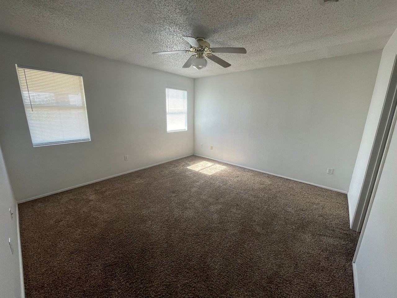 4404 Secretariat Dr - Photo 7 of 21