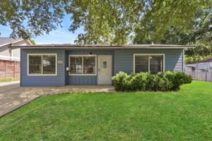 featured image of 950 Lamonte Ln