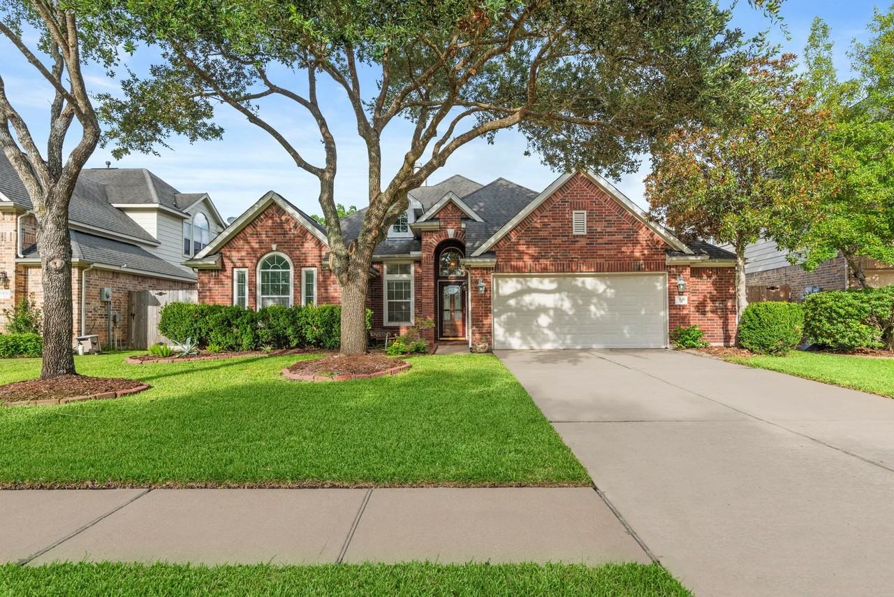 13126 Tarbet Place Ct - Photo 3 of 46