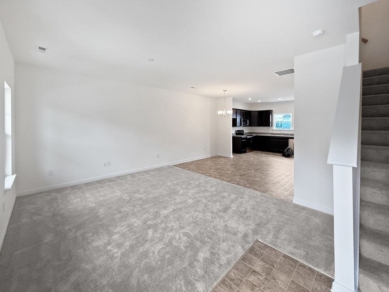 206 Greenpark Rd - Photo 3 of 14
